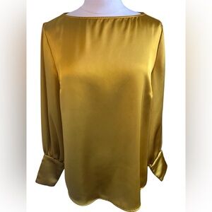 Madison d Amelie Paris Gold Button Cuffed Sleeves w/Boat neckline Blouse Size L